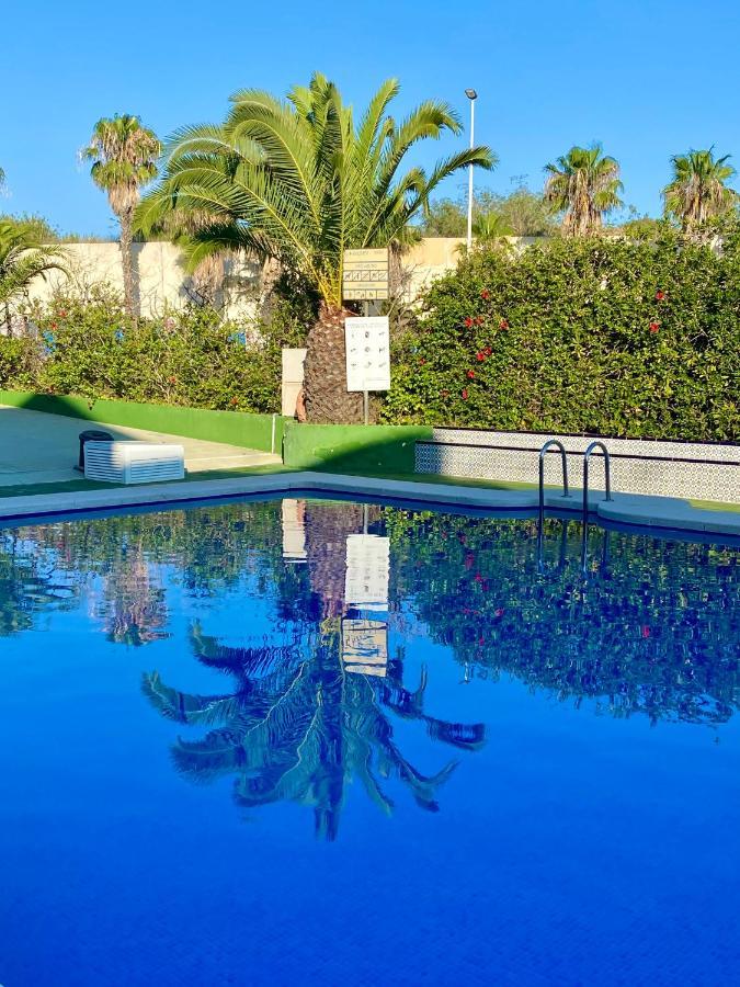 Torrevista Three Bedroom Apartment, Two Swimming Pools And Garage Torrevieja Exterior foto