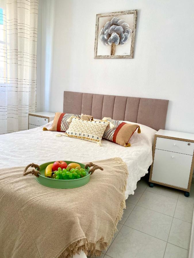Torrevista Three Bedroom Apartment, Two Swimming Pools And Garage Torrevieja Exterior foto